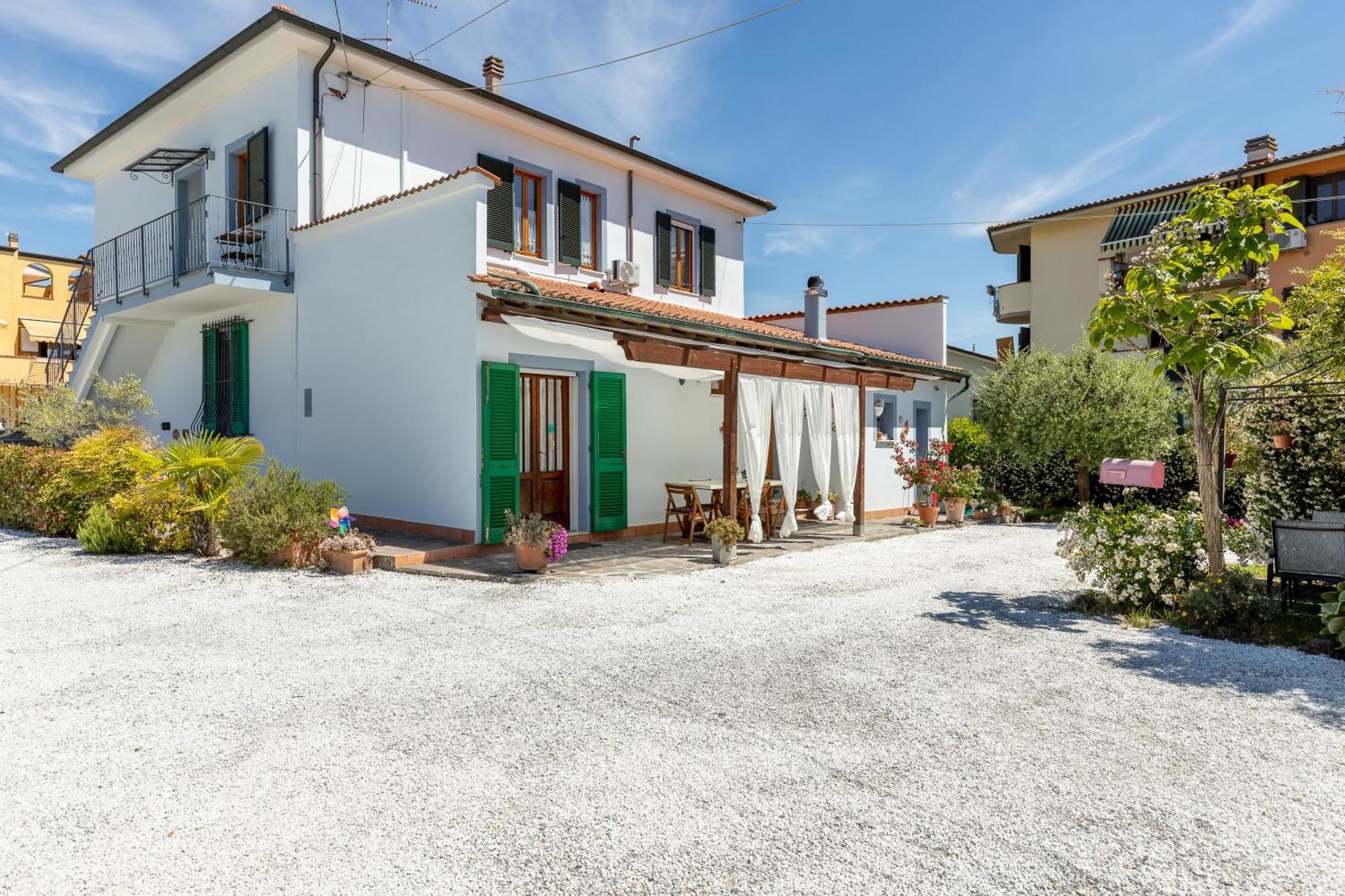 B&B Il Ramaiolo Santa Maria a Monte Bagian luar foto